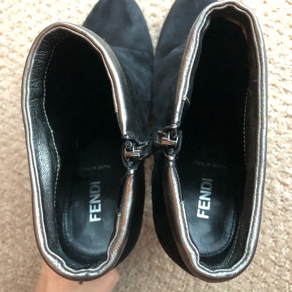 Fendi suede ankle booties 38 - Picture 5 of 6